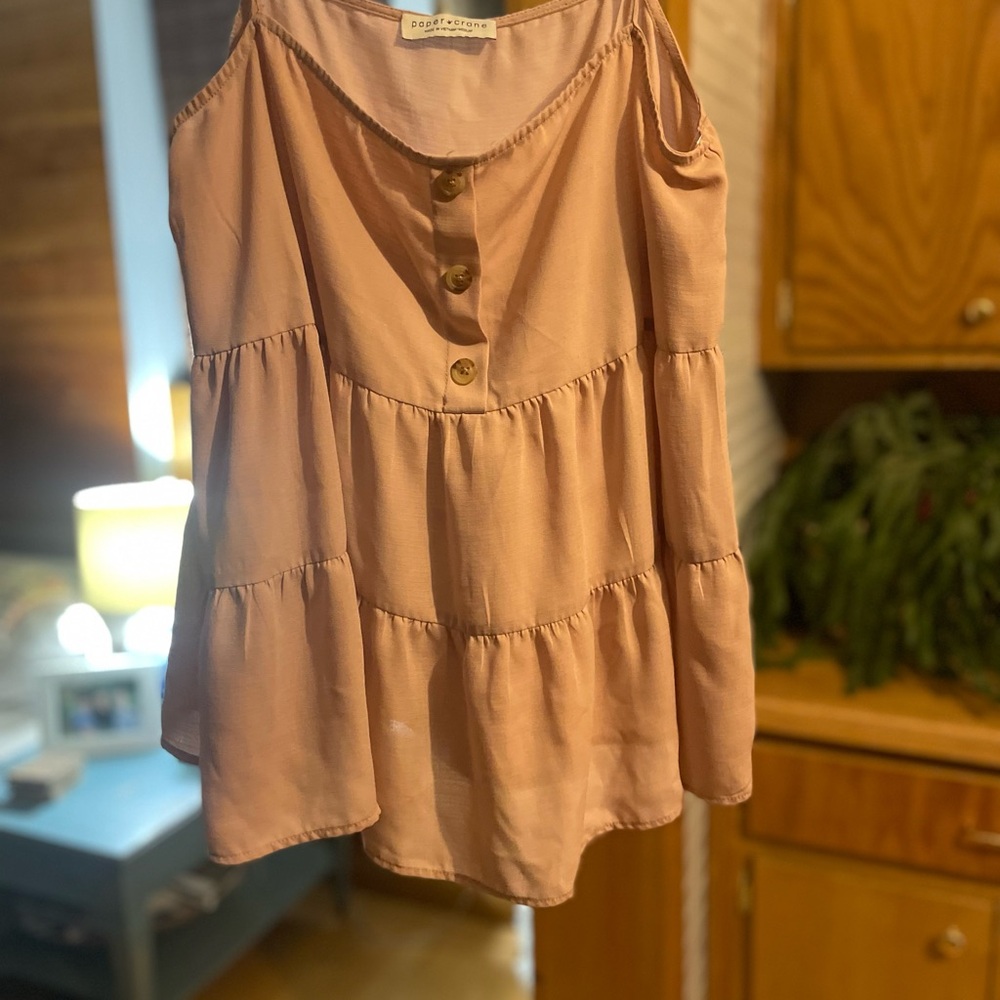 Paper crane women’s size small Pink Button-Down Sleeveless Top